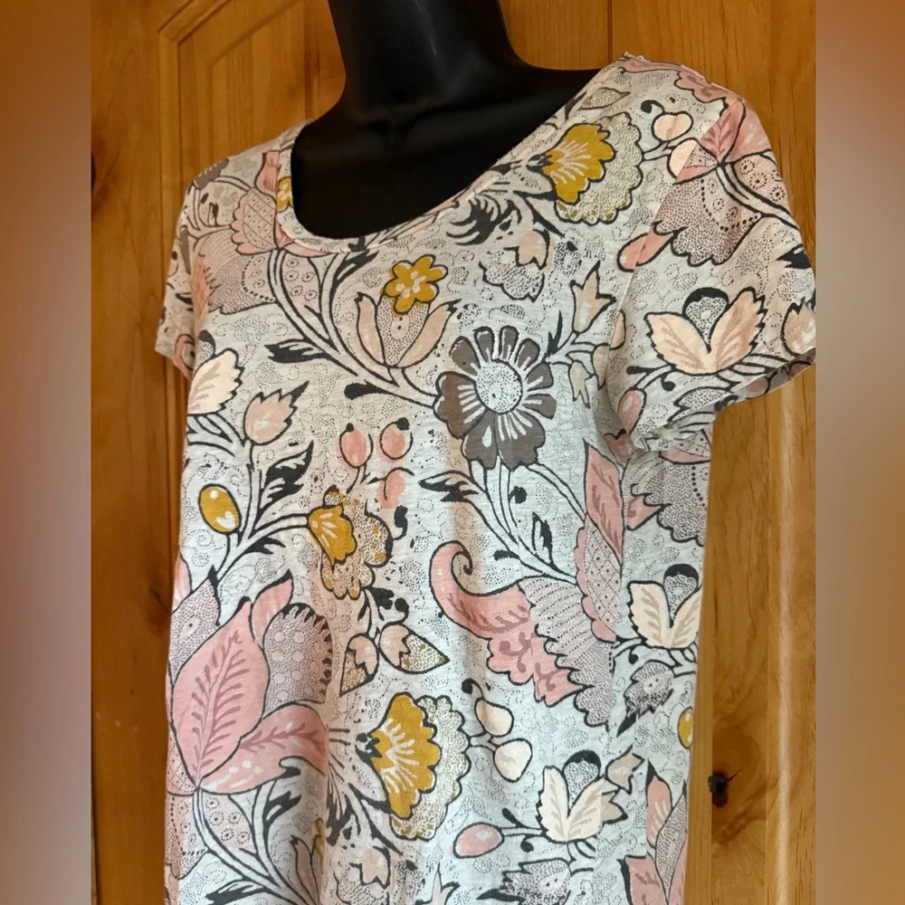 LOFT Floral Short Sleeve Top - Picture 2 of 5